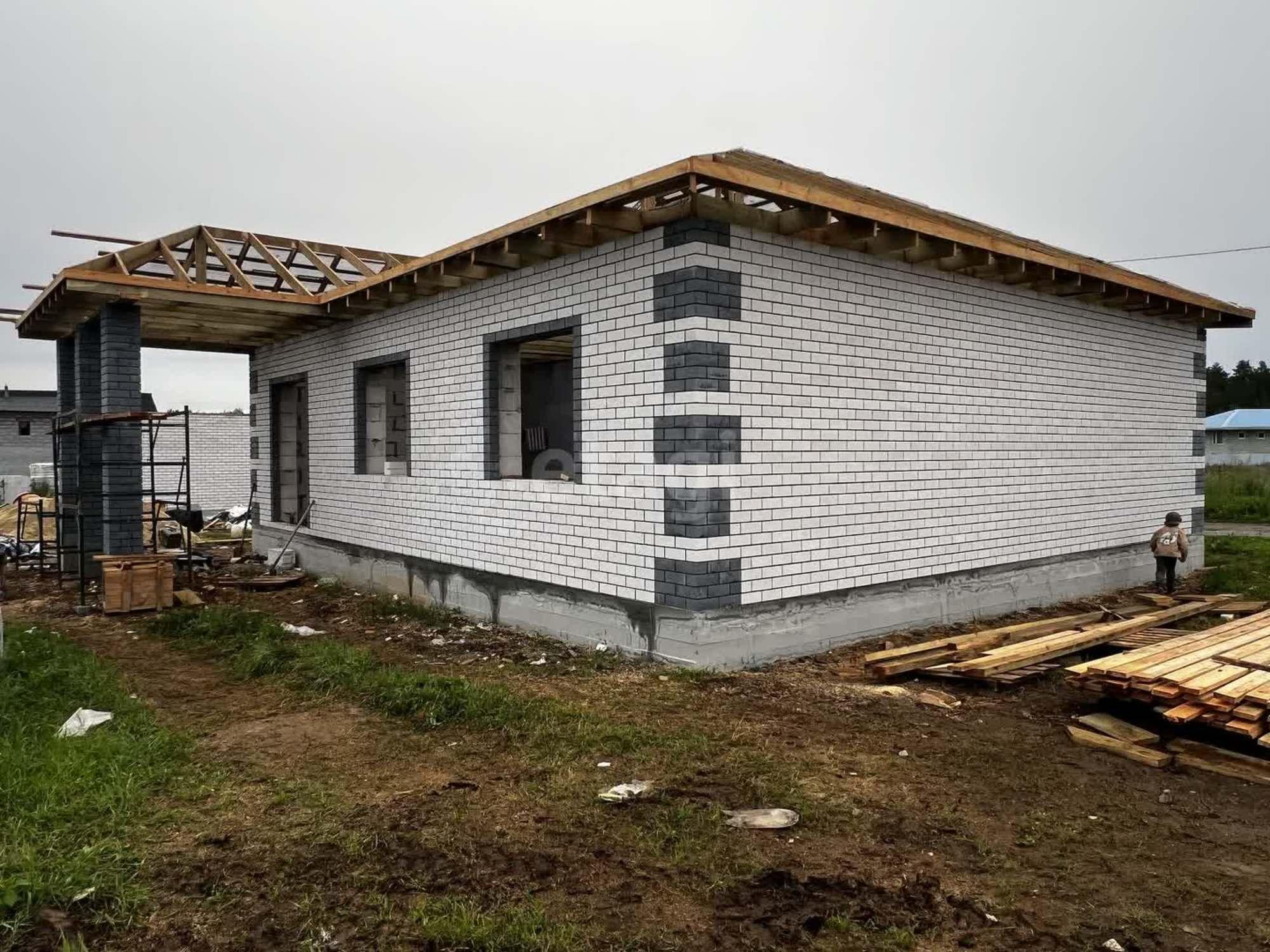 Купить дачу, дом, коттедж за 8 500 000 рублей на Аэродром, 6441