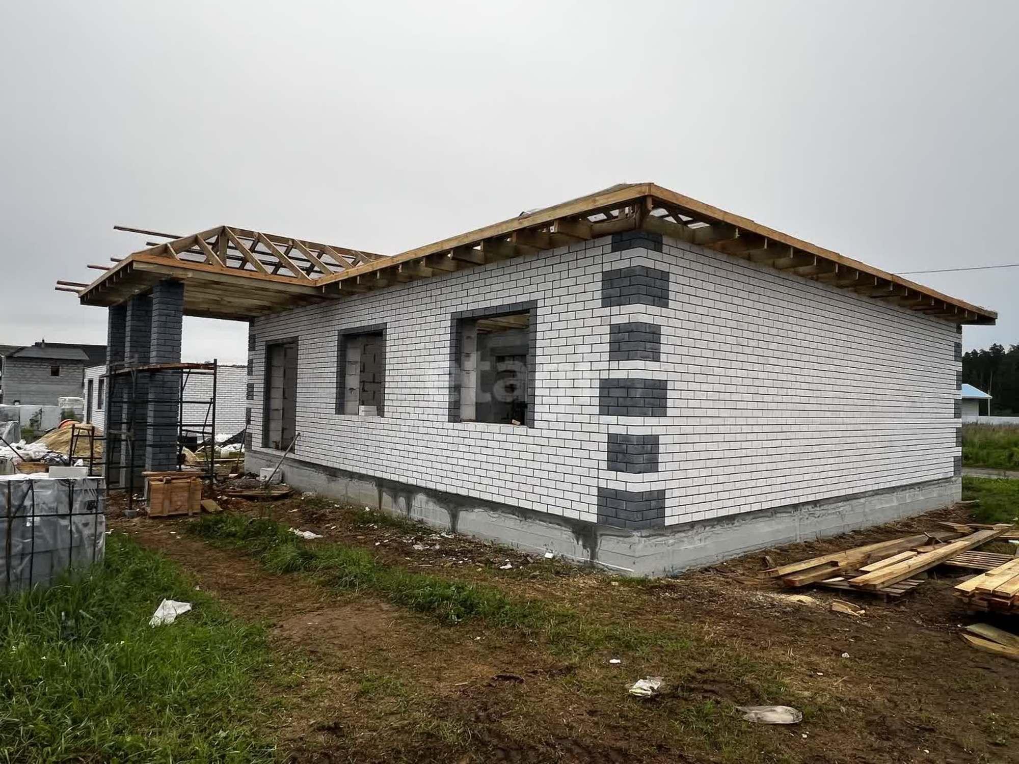 Купить дачу, дом, коттедж за 8 500 000 рублей на Аэродром, 6441