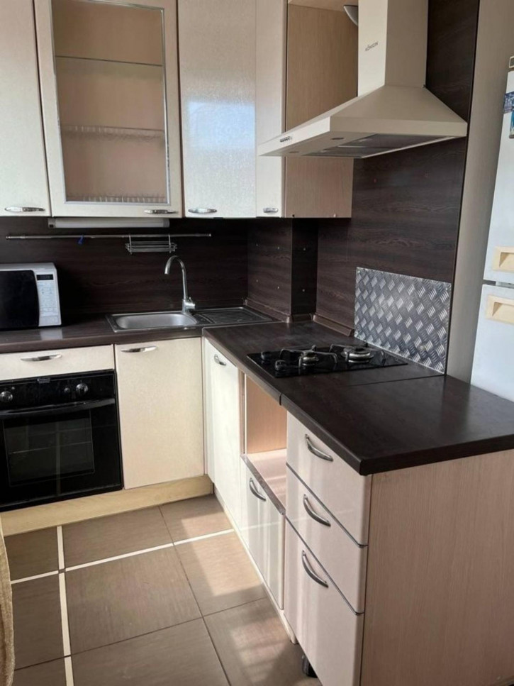 3-комн квартира Советской Армии улица, 235 3-комн квартира Советской Армии улица, 235