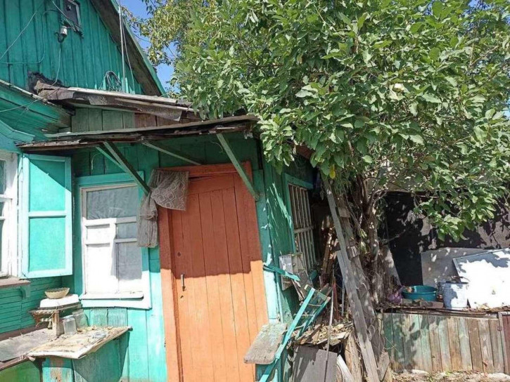 Коттедж/дом Краснодонская улица, 100 Коттедж/дом Краснодонская улица, 100