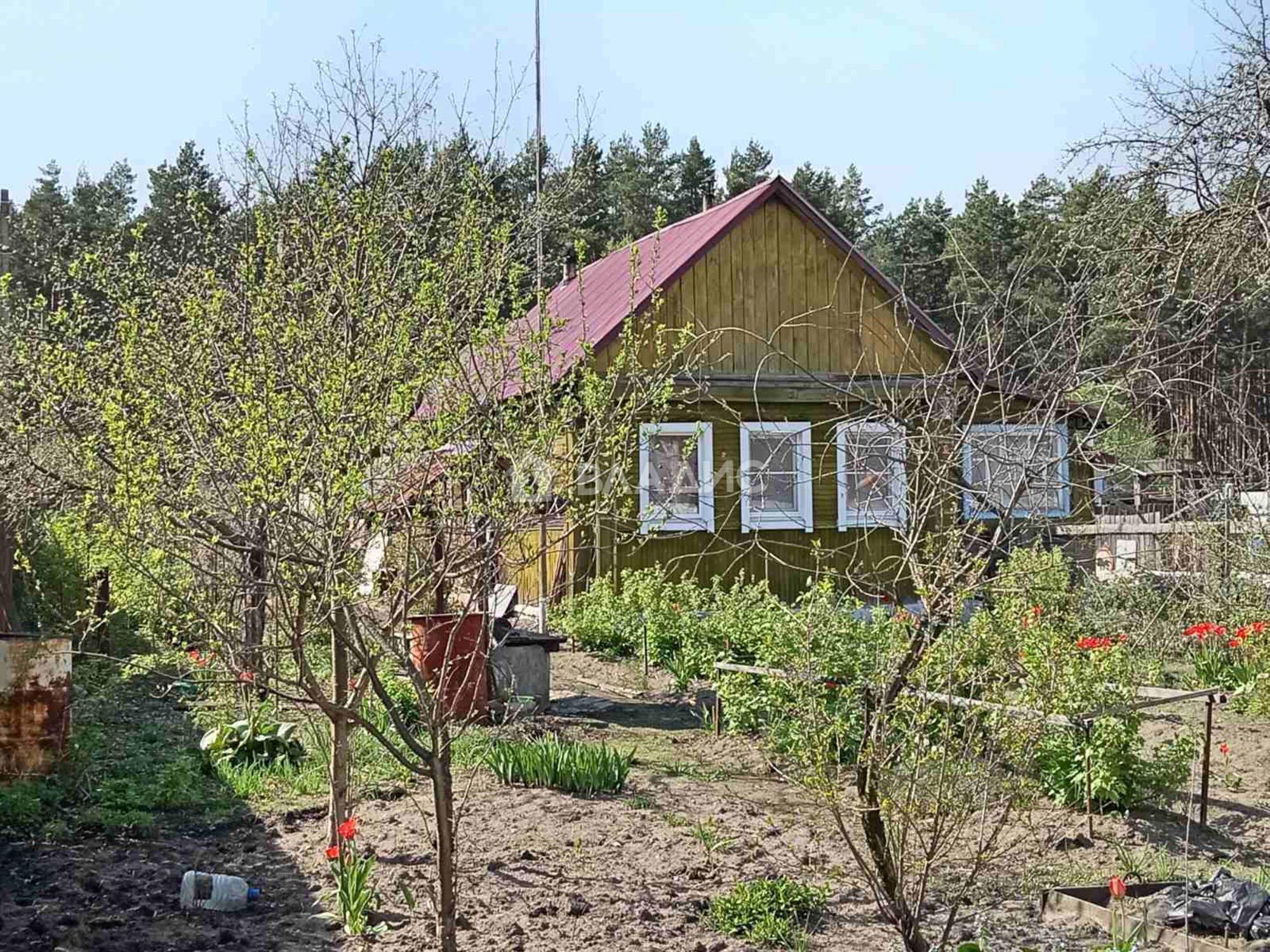 Купить дачу, дом, коттедж за 2 400 000 рублей на Железнодорожная улица