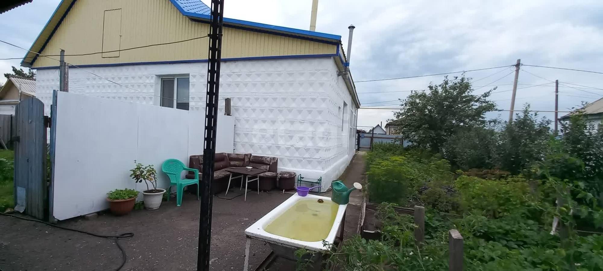 Купить дачу, дом, коттедж за 4 300 000 рублей на Восточный переулок, 3