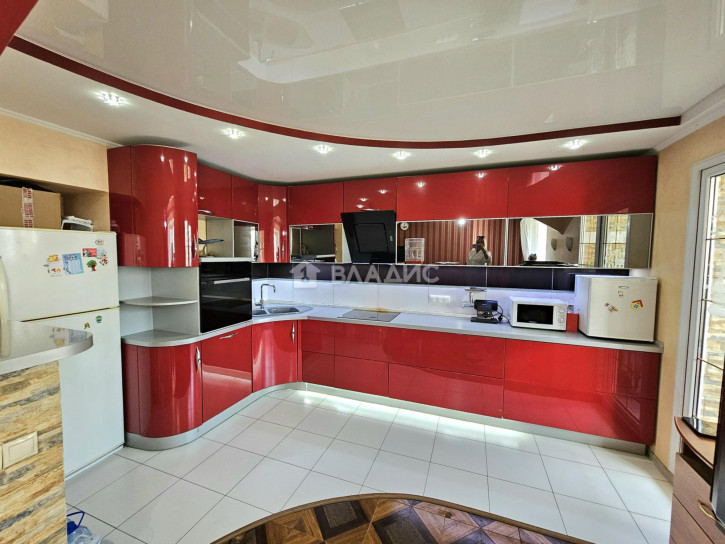 2-комн квартира улица Нижняя Дуброва