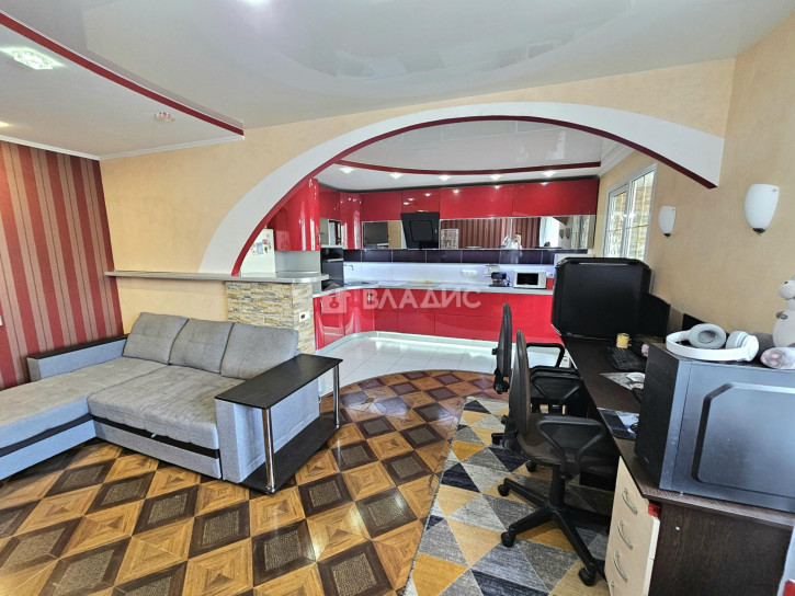 2-комн квартира улица Нижняя Дуброва