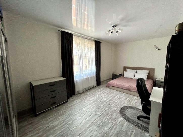 2-комн квартира им. Героя Пешкова улица, д.5