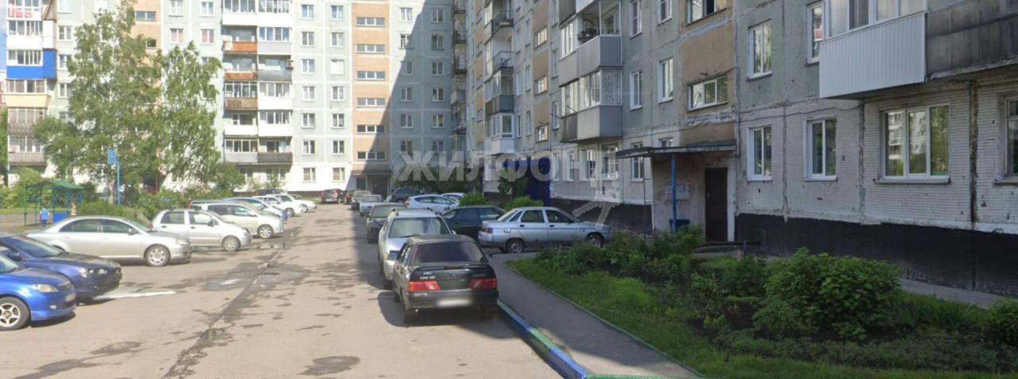 Купить квартиру за 4 500 000 рублей на Шахтеров проспект, д.14
