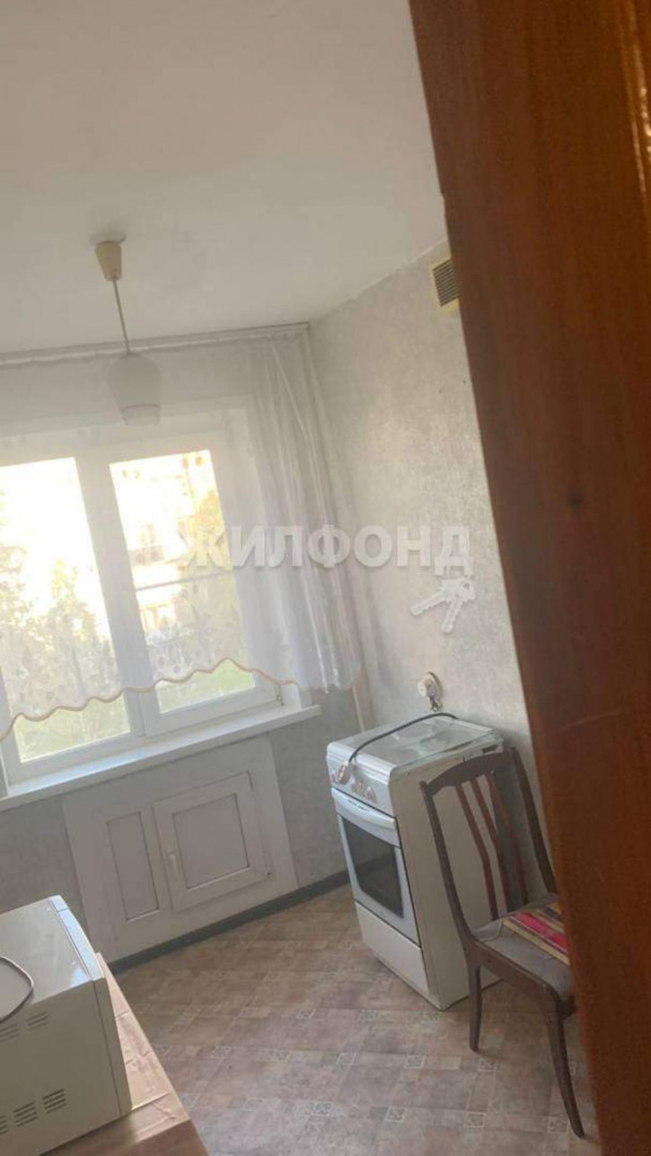 2-комн квартира Шахтеров проспект, д.14