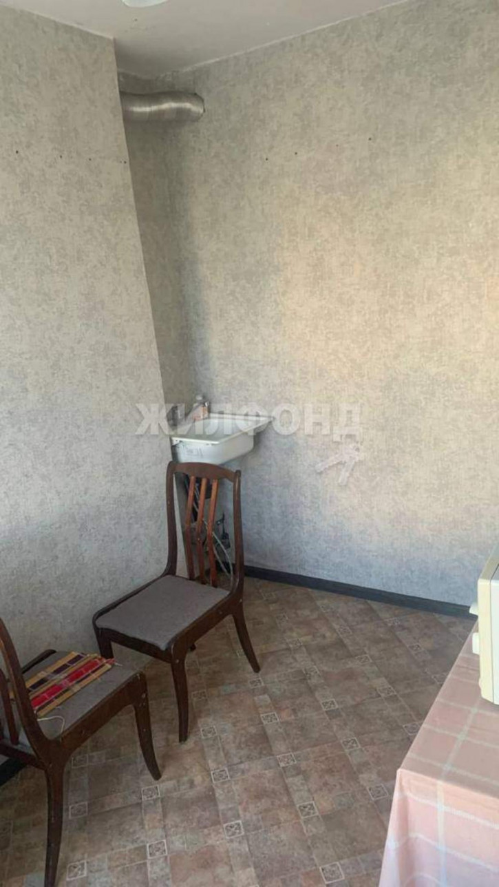2-комн квартира Шахтеров проспект, д.14