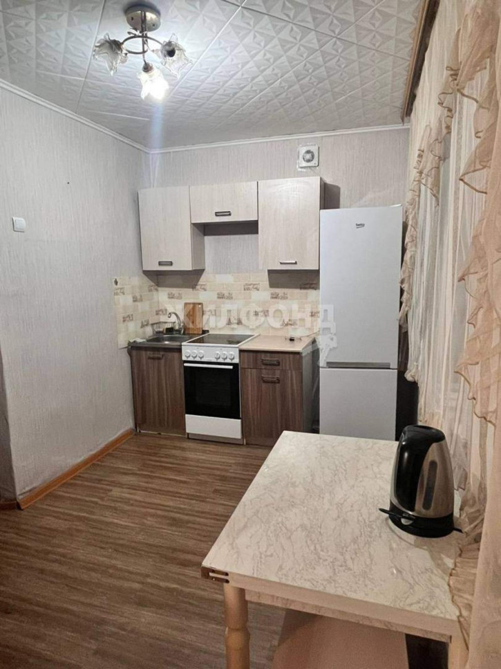 1-комн квартира Есенина улица, д.10/1 1-комн квартира Есенина улица, д.10/1