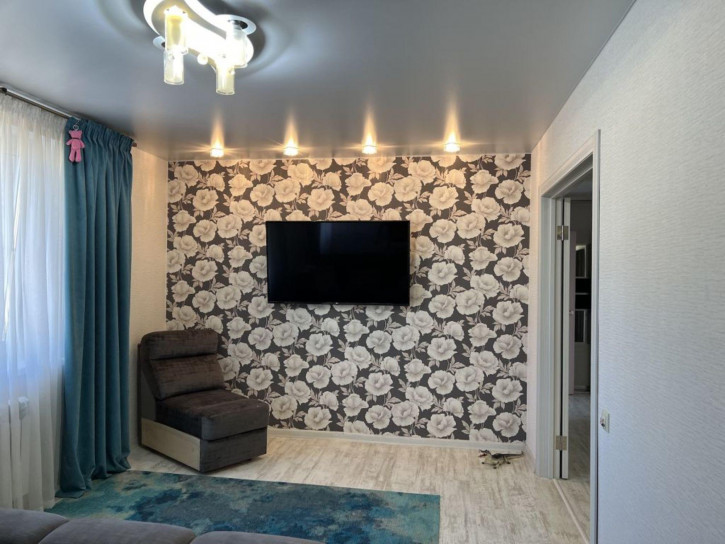 3-комн квартира Песочная ул, 19г