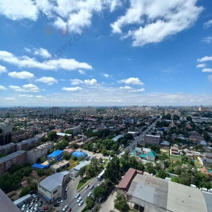 3-комн квартира Уральская ул, 71