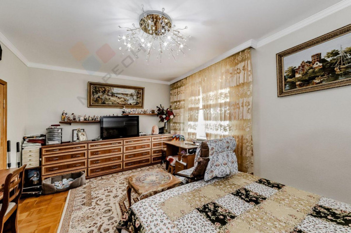 Коттедж/дом Ягодина ул, 62 Коттедж/дом Ягодина ул, 62