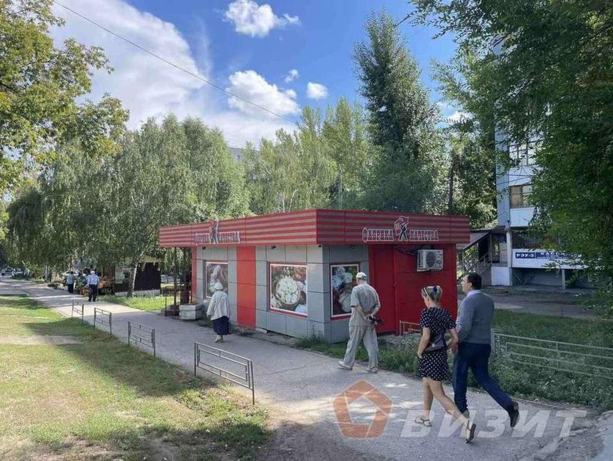 Сдать торговое помещение за 414 000 рублей на Кирова проспект, 256