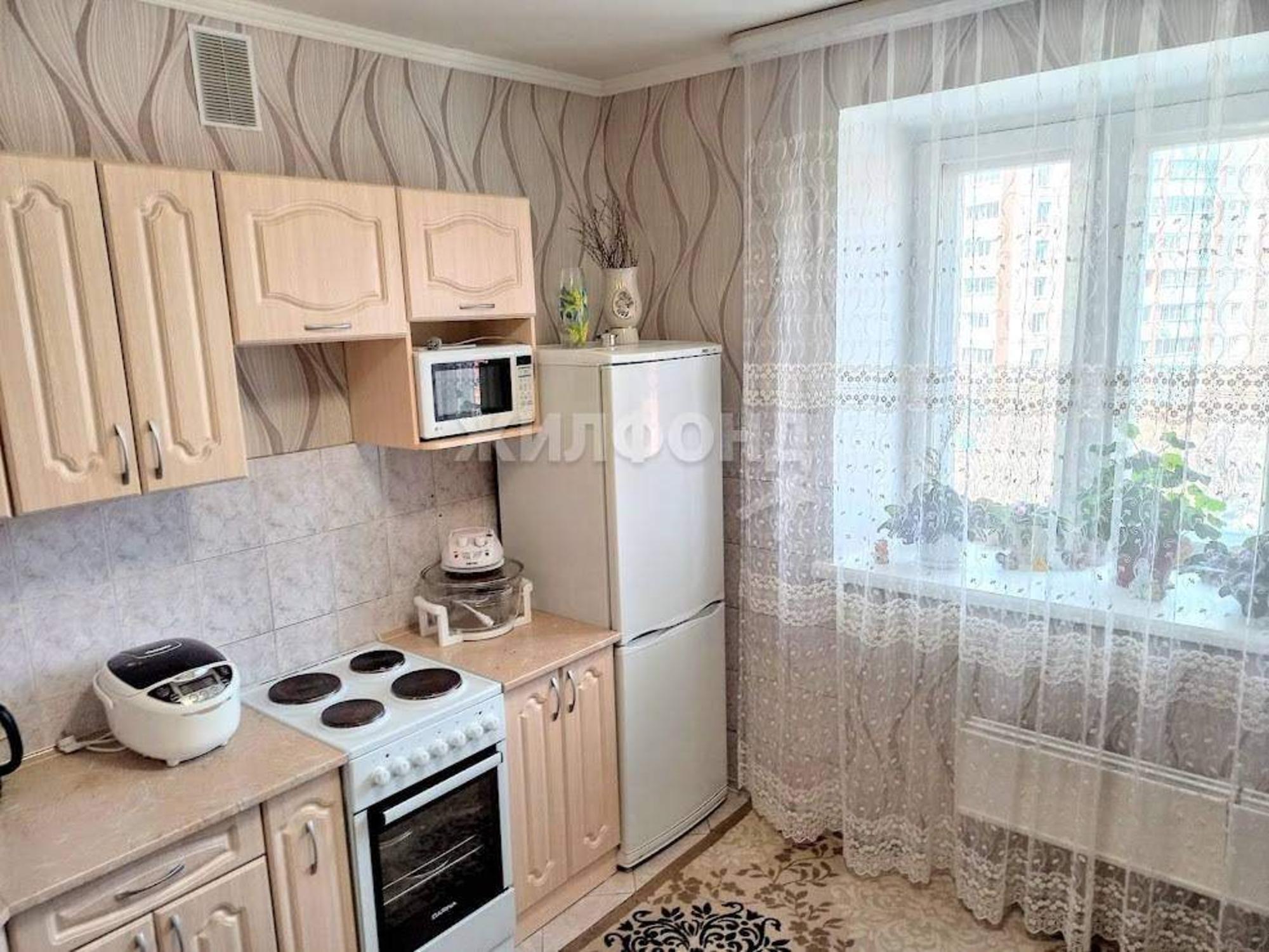 Купить квартиру за 7 750 000 рублей на Учительская улица, д.8/1
