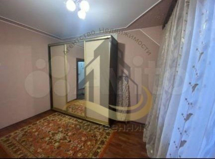 3-комн квартира Юбилейный мкр, 4