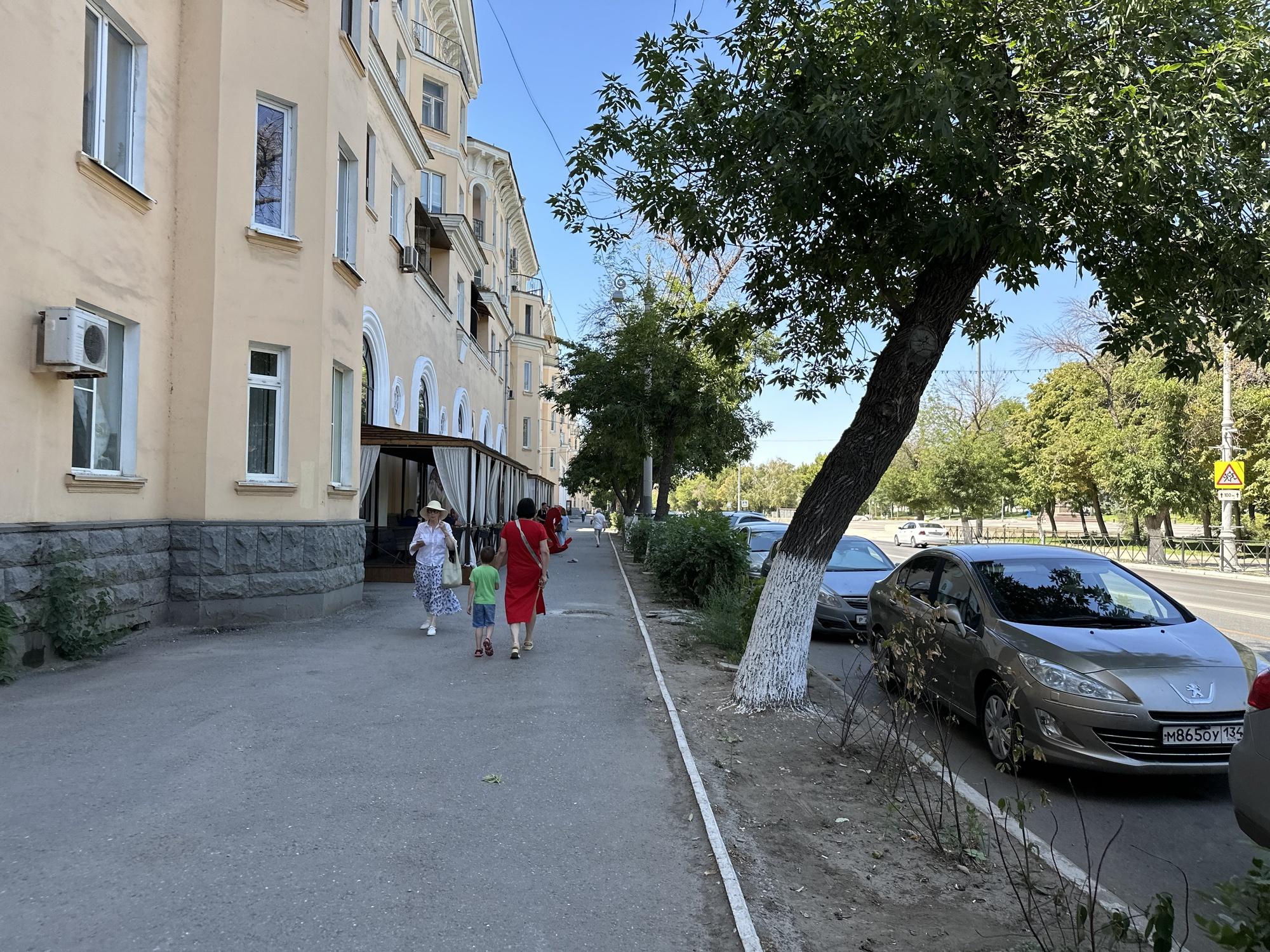 Купить помещение свободного назначения за 3 980 000 рублей на г. Астрахань, Кировский р-н,  пл. Ленина, 12