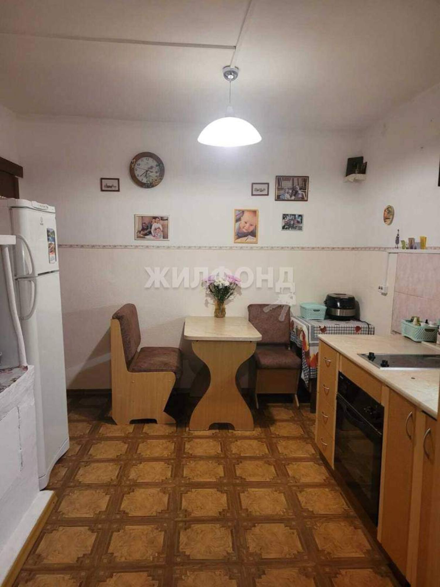 Купить дачу, дом, коттедж за 4 100 000 рублей на Озерная улица
