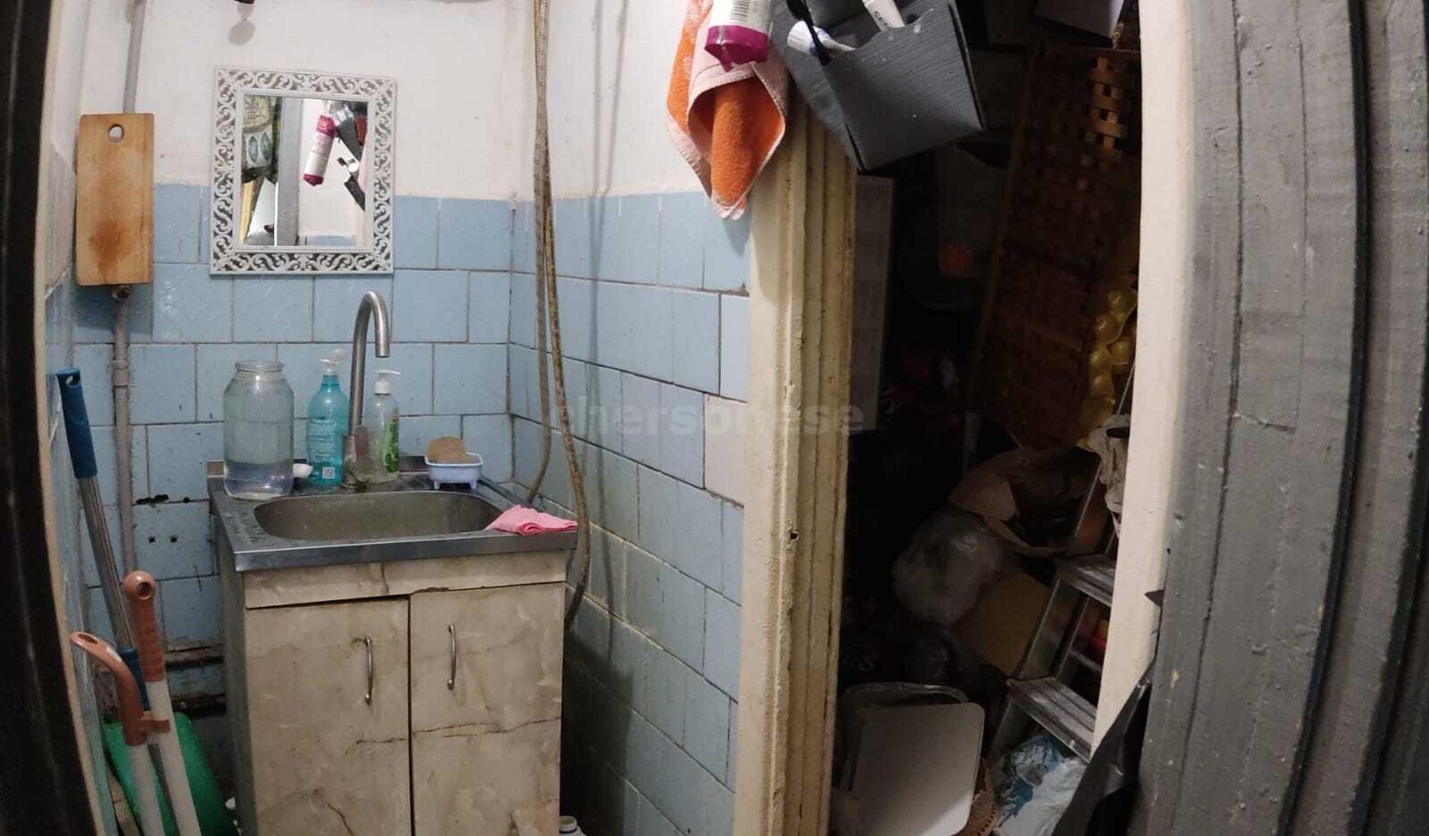 Купить помещение свободного назначения за 10 500 000 рублей на Жадановского улица, д.1