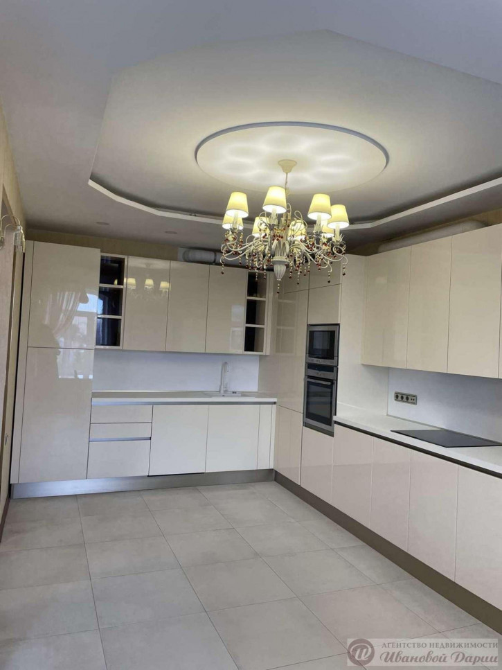 3-комн квартира Садовая улица, 82
