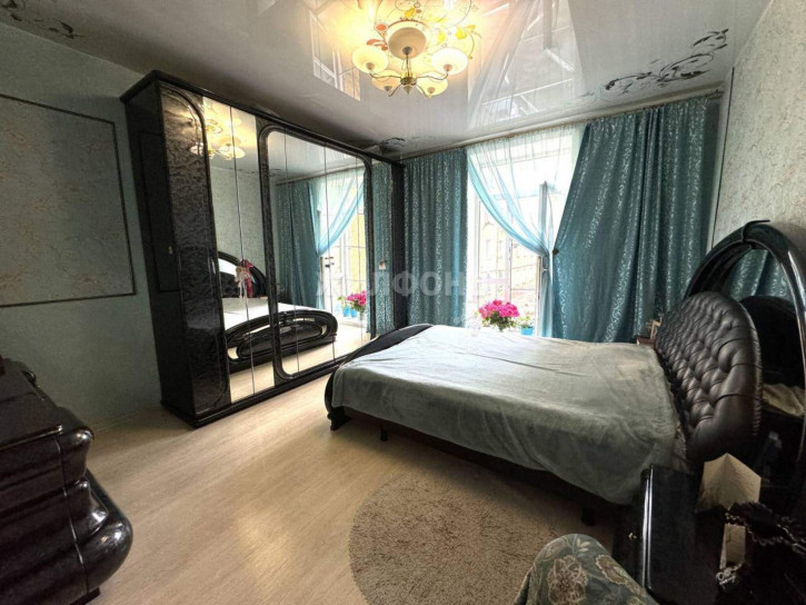4-комн квартира Куйбышева улица, д.18