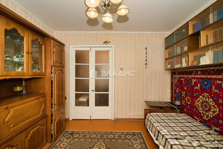 2-комн квартира Краснознамённая улица