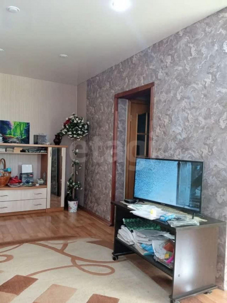 2-комн квартира Ленинградская улица, 2а