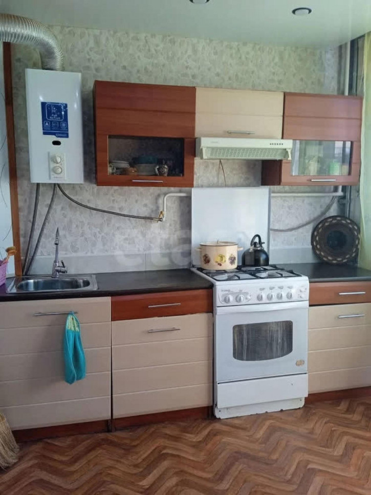 2-комн квартира Ленинградская улица, 2а