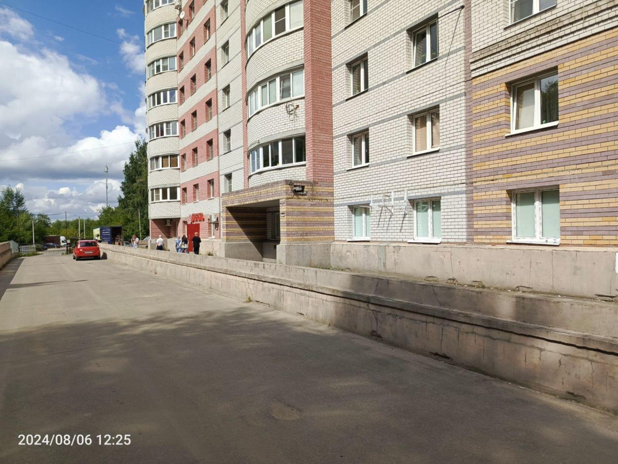 Сдать торговое помещение за 300 000 рублей на Белоконской ул, 14б