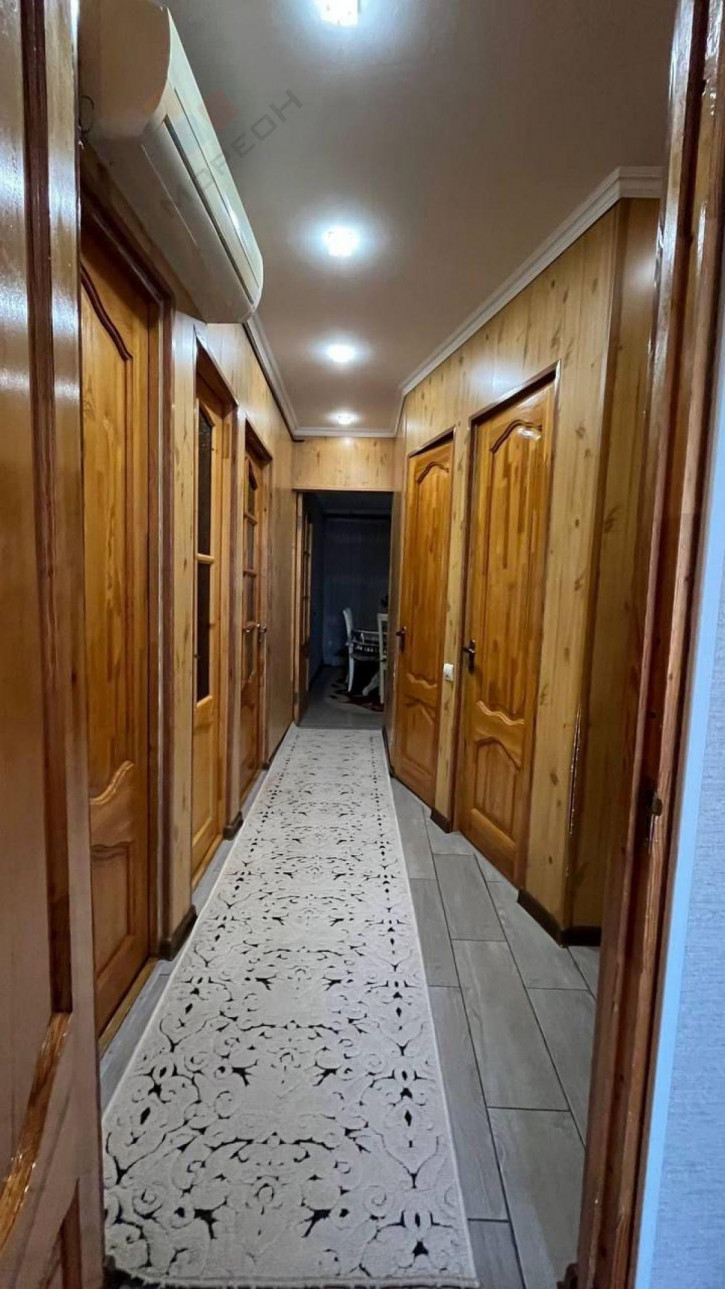 3-комн квартира Ленина ул, 32