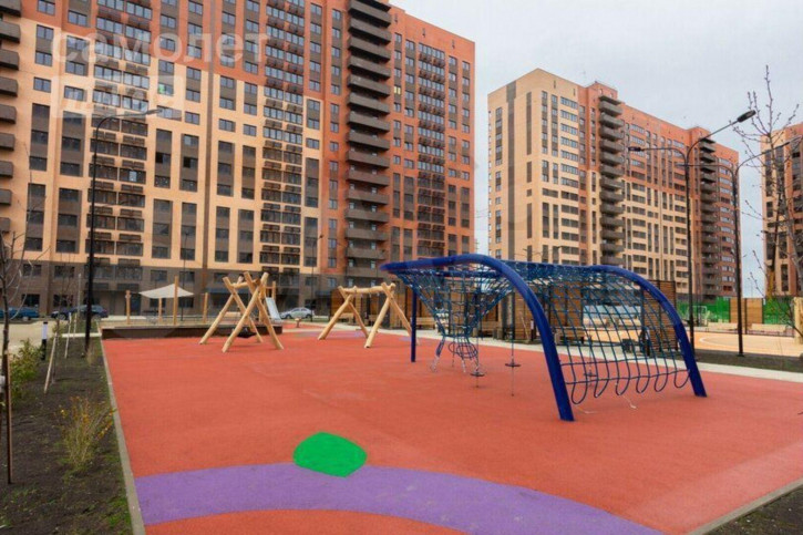 2-комн квартира Владимира Жириновского ул, 1