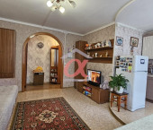 2-комн, 43.4кв м, этаж 2/3 Шахтеров проспект, 37