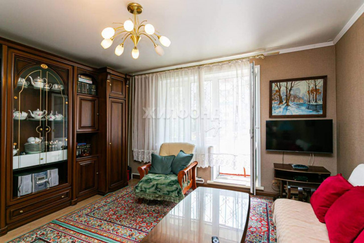 2-комн квартира Есенина улица, д.14 2-комн квартира Есенина улица, д.14