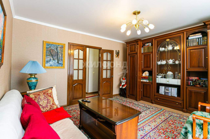 2-комн квартира Есенина улица, д.14 2-комн квартира Есенина улица, д.14