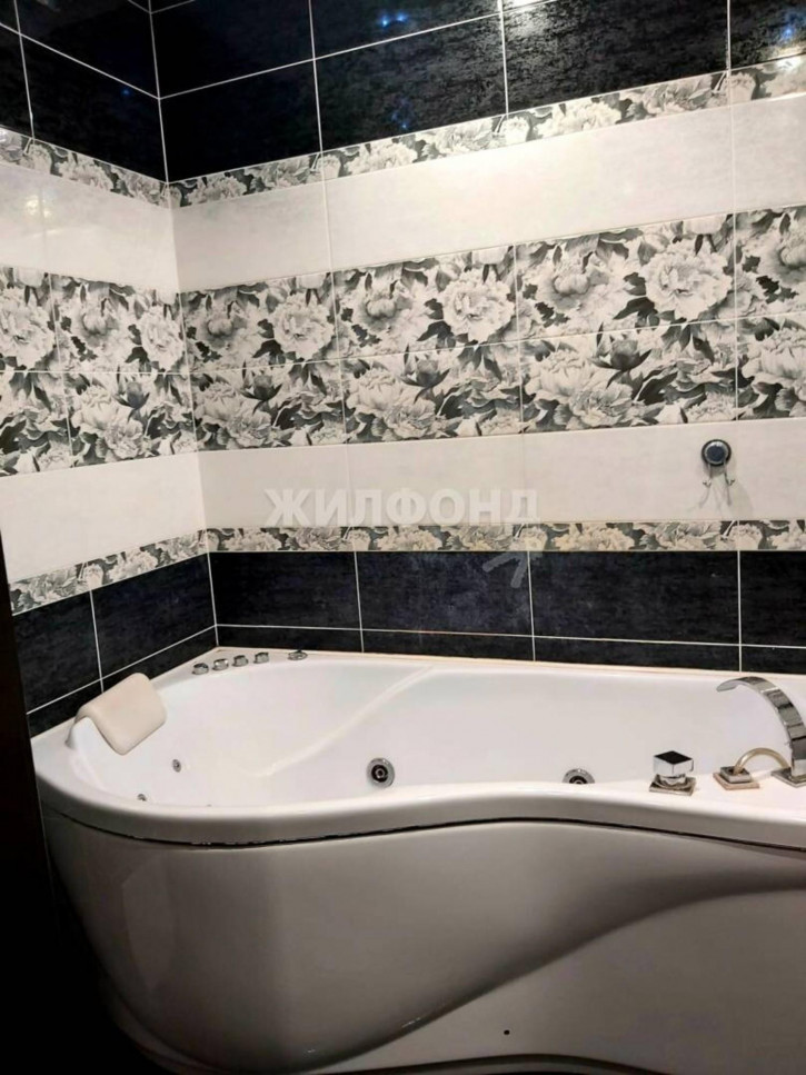 3-комн квартира микрорайон Северный, 5