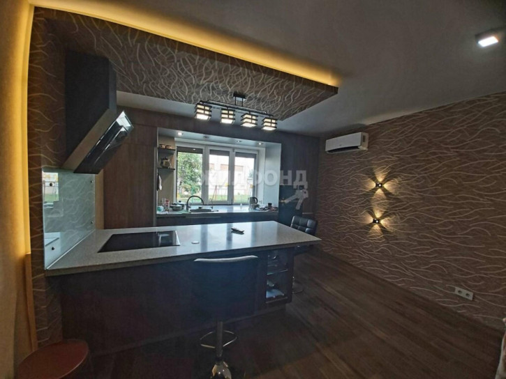 3-комн квартира микрорайон Северный, 5