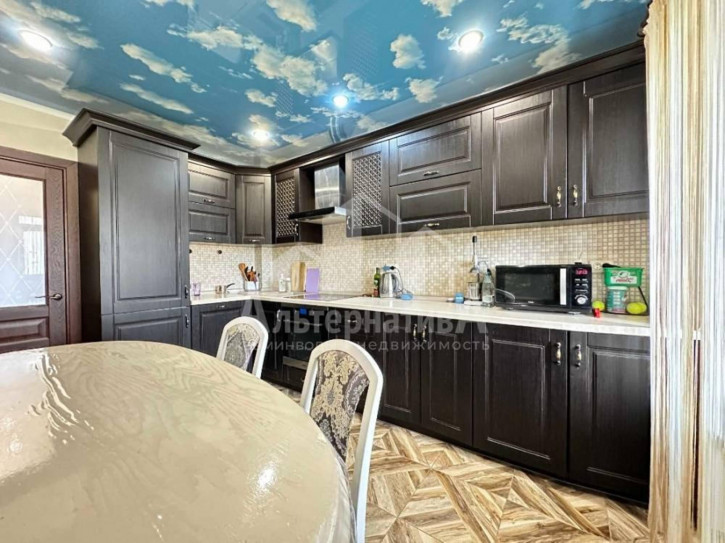 3-комн квартира Водопойная ул.