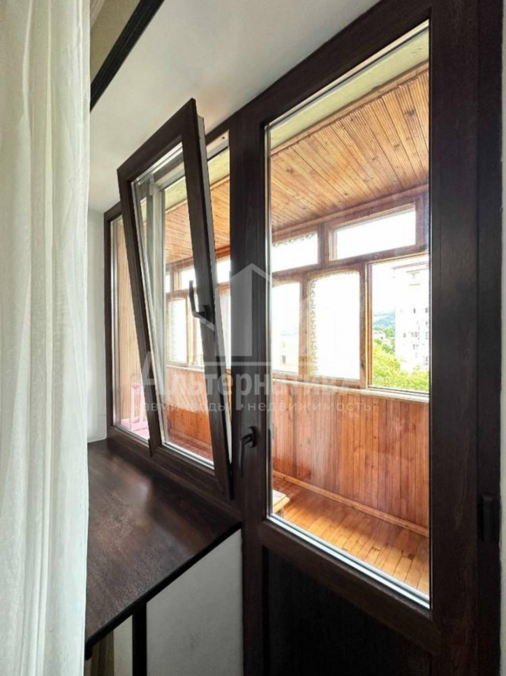 3-комн квартира Водопойная ул.