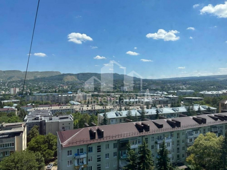 2-комн квартира Героев Медиков ул.