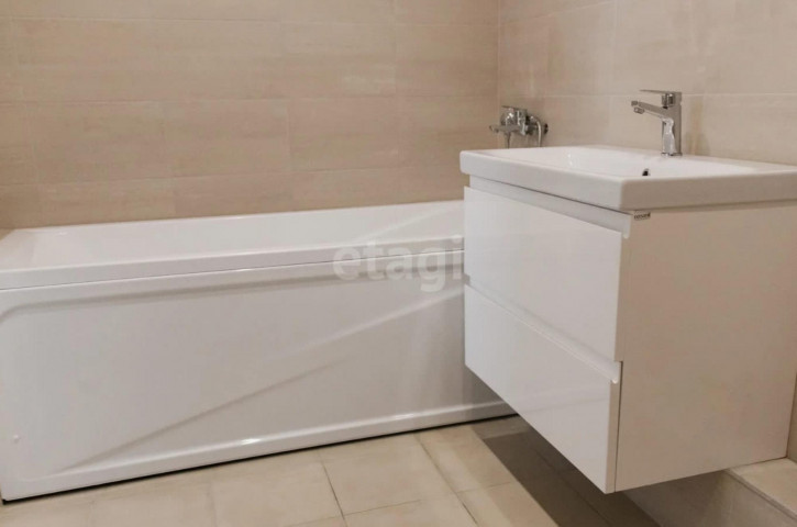 1-комн квартира в новом доме Космонавтов проспект, 91