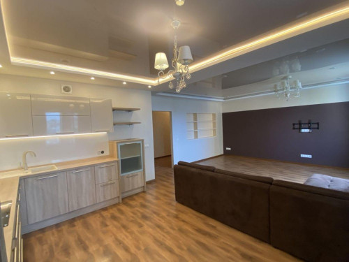 Продажа 3-комн квартиры Республиканская ул, 43к6