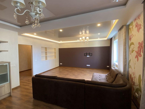 Продажа 3-комн квартиры Республиканская ул, 43к6