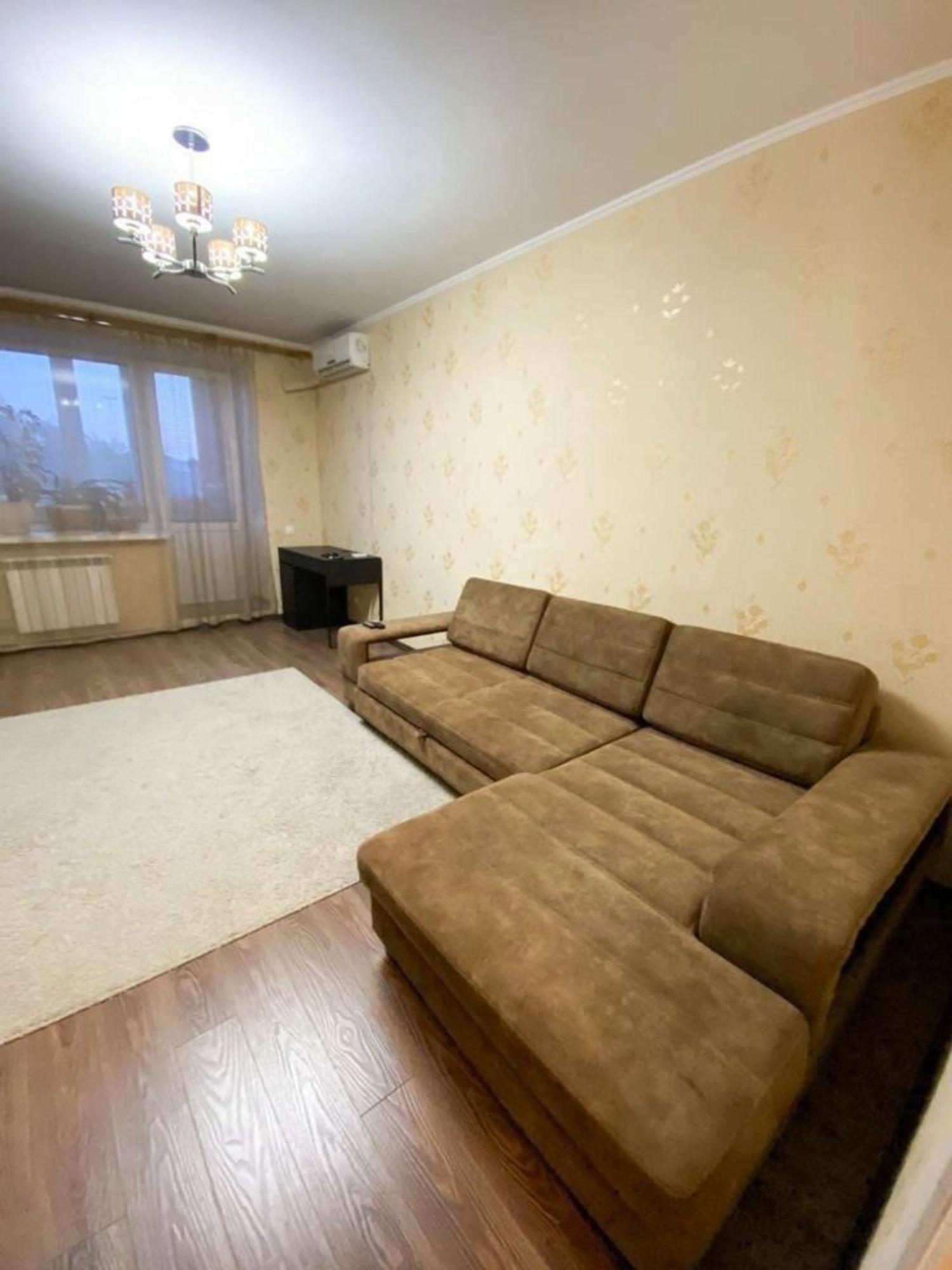 Сдать квартиру за 23 000 рублей на 22 Партсъезда улица, 55