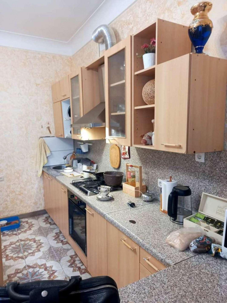 3-комн квартира Советской Армии улица, 204