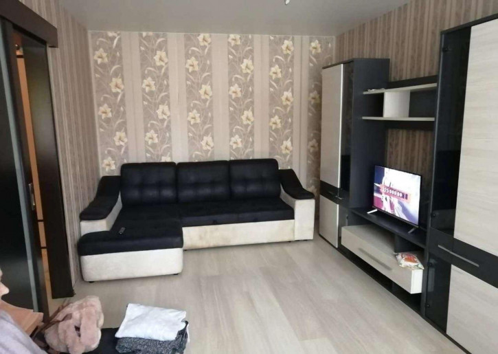 2-комн квартира Дзержинского улица, 22