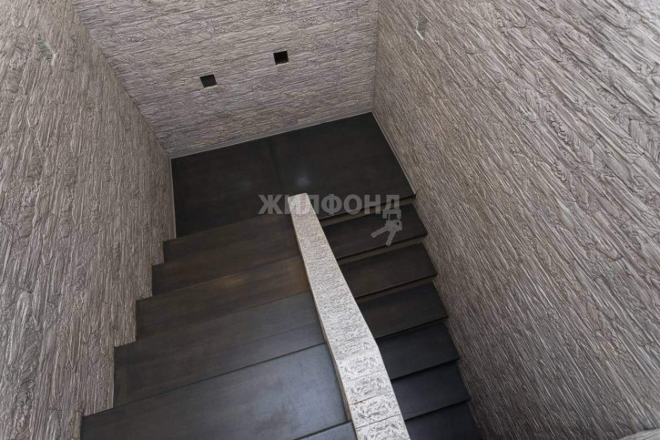 5-комн квартира Красный проспект, д.234