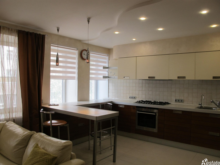 4-комн квартира Максима Горького, 50