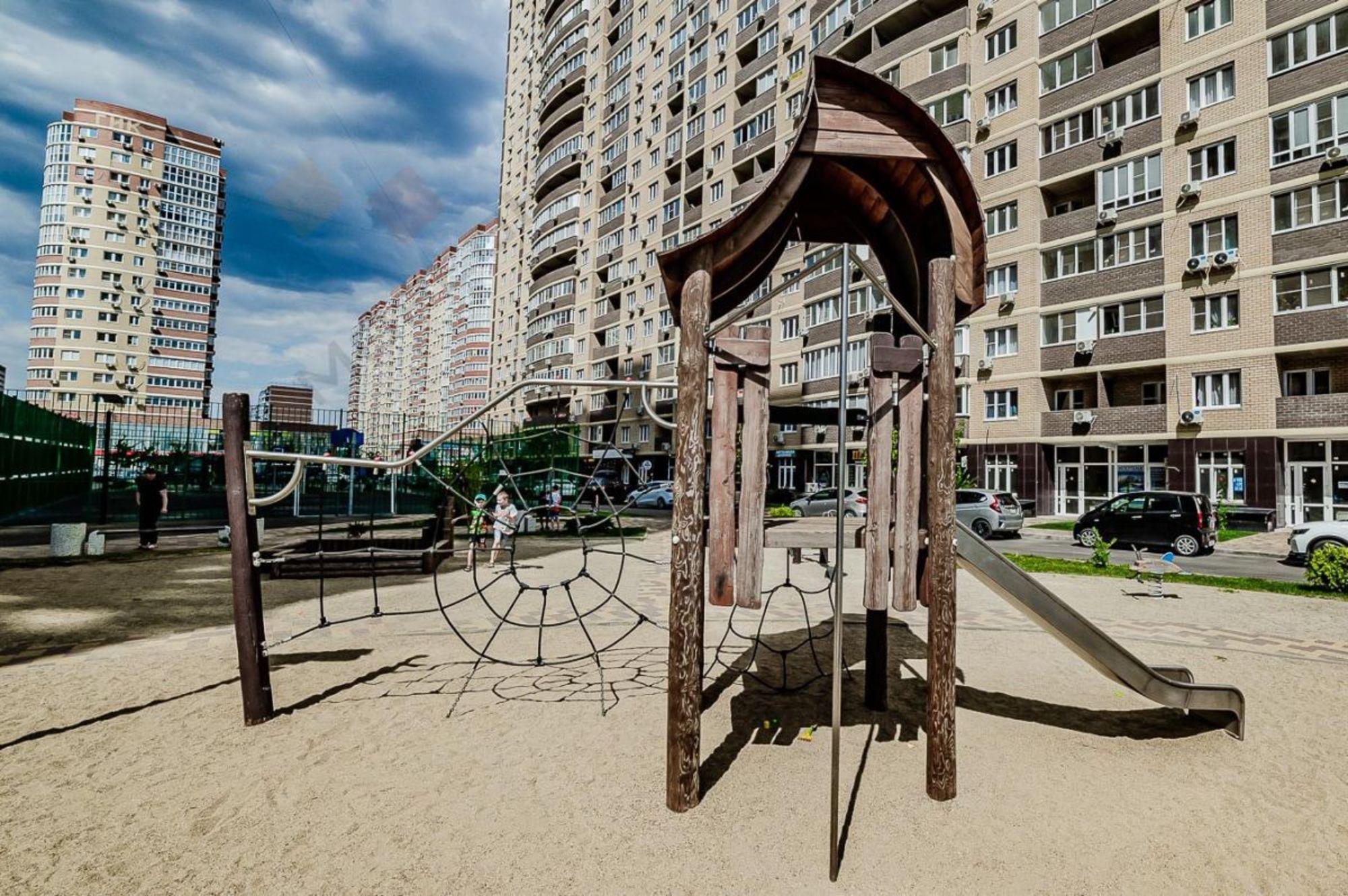 Купить квартиру за 4 300 000 рублей на Петра Метальникова ул, 36