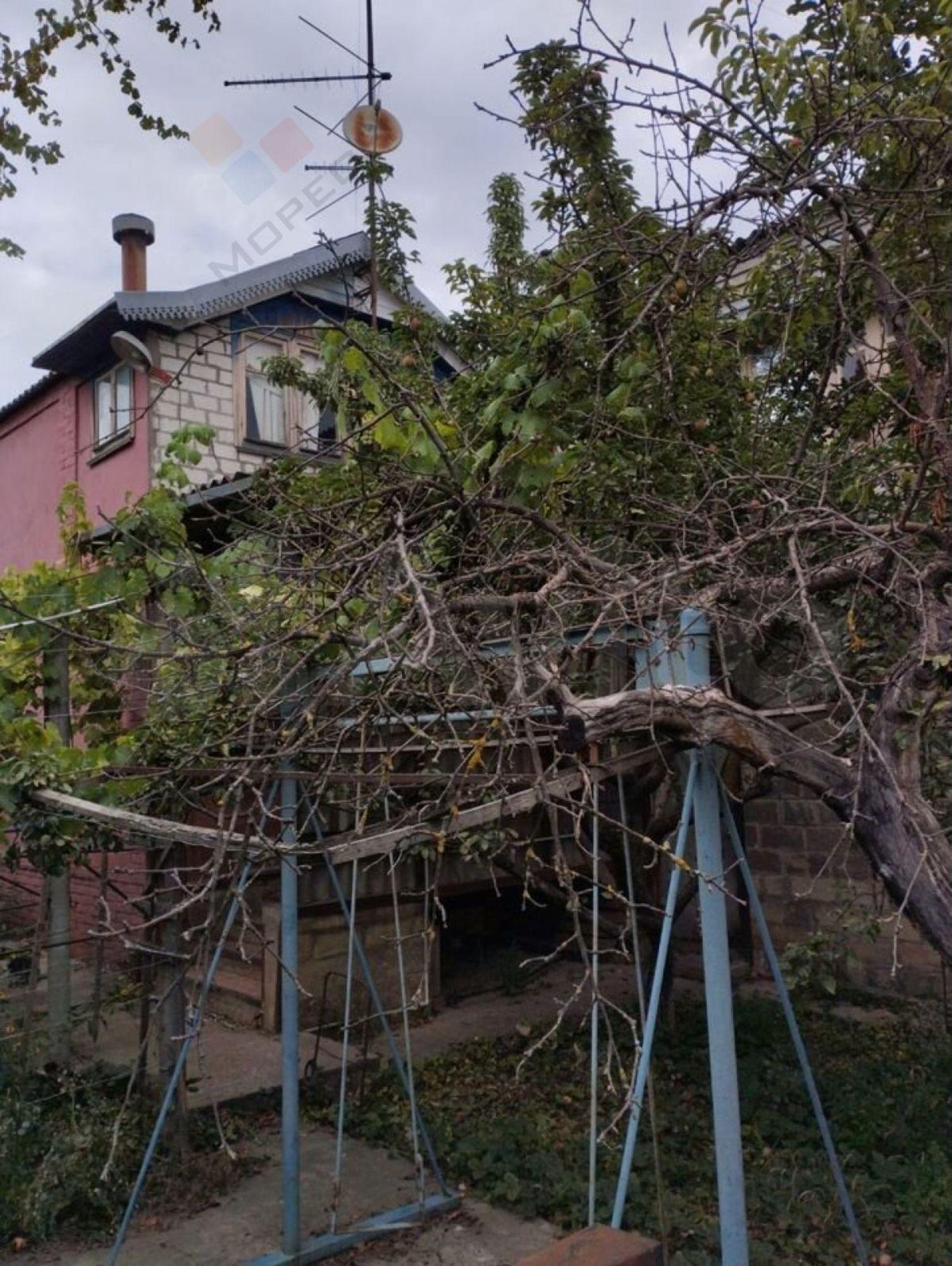 Купить дачу, дом, коттедж за 9 500 000 рублей на Тихая ул, 38