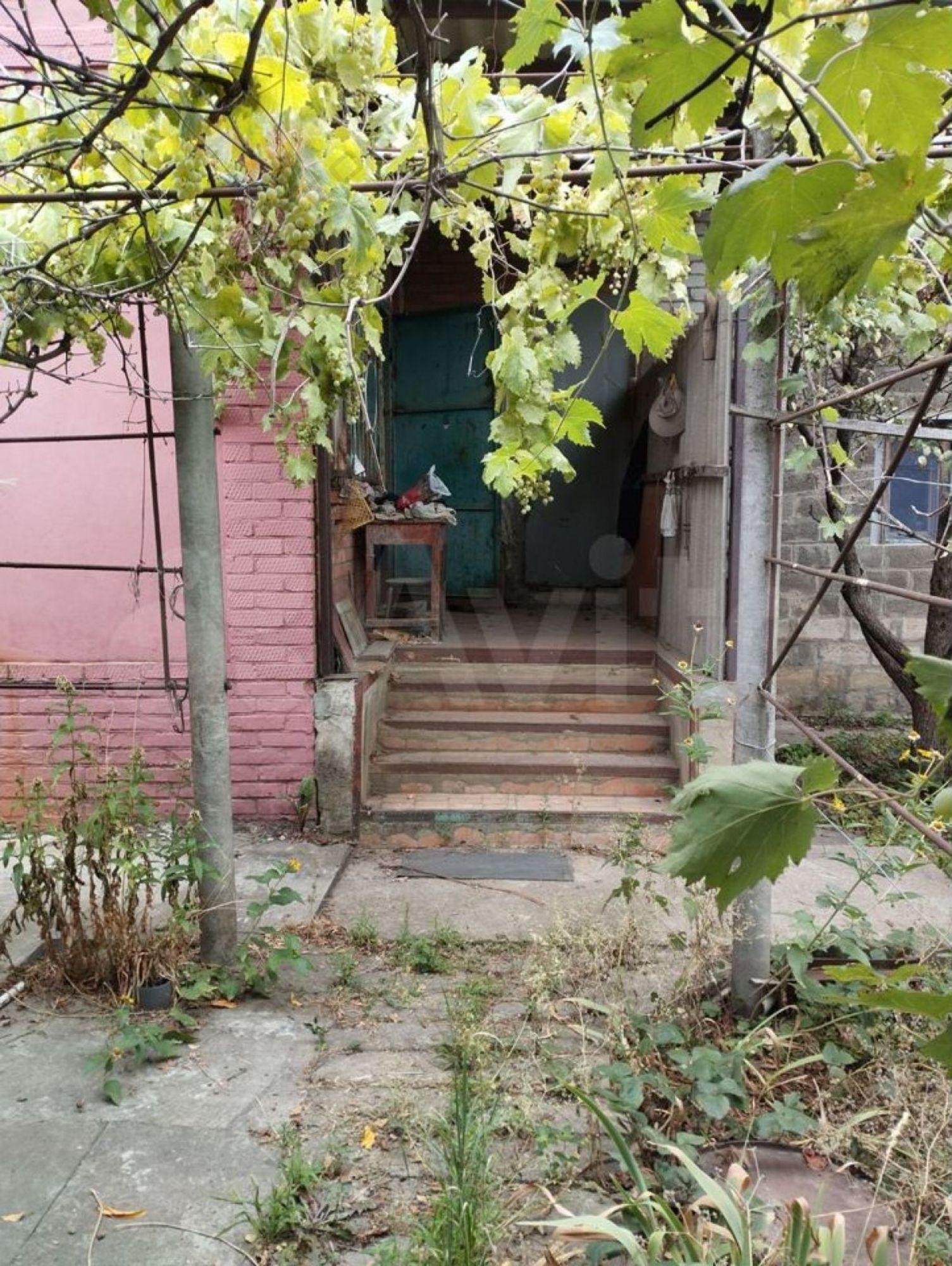 Купить дачу, дом, коттедж за 9 500 000 рублей на Тихая ул, 38