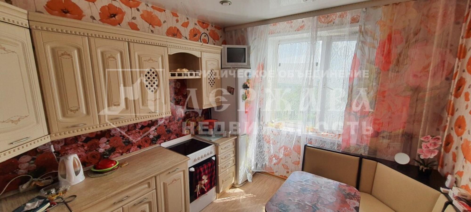 Купить квартиру за 4 000 000 рублей на проспект Шахтёров